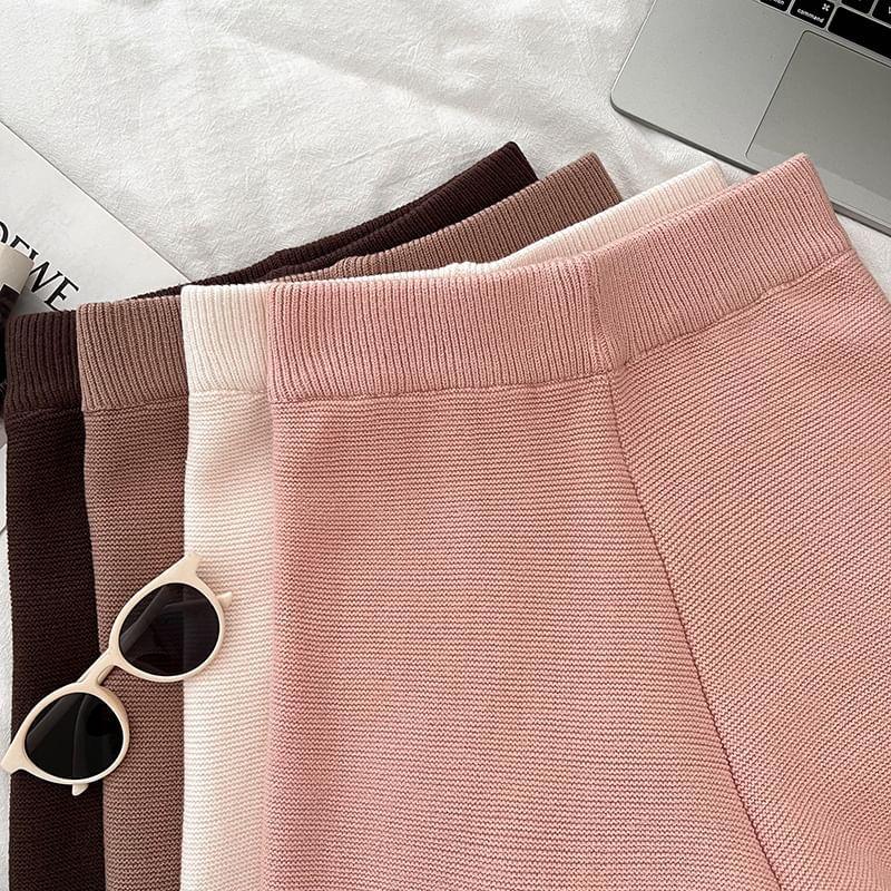 High Waist Plain Knit Shorts Product Image
