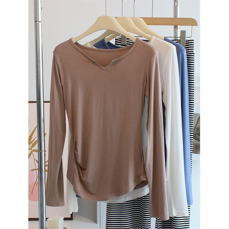 Long Sleeve V-Neck Plain Ruched Curved Hem Tee Product Image
