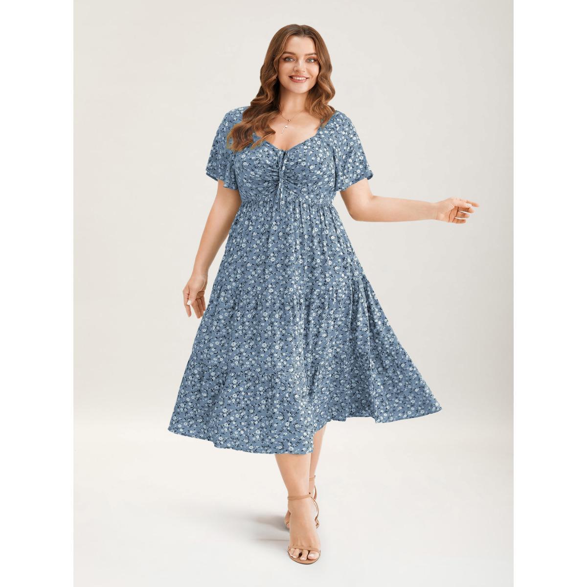 Plus Size Ditsy Floral Sweetheart Drawstring Pocket Tiered Dress Aegean Women Elegant Non V-neck Short sleeve Curvy Midi Dress BloomChic 28/5X Product Image