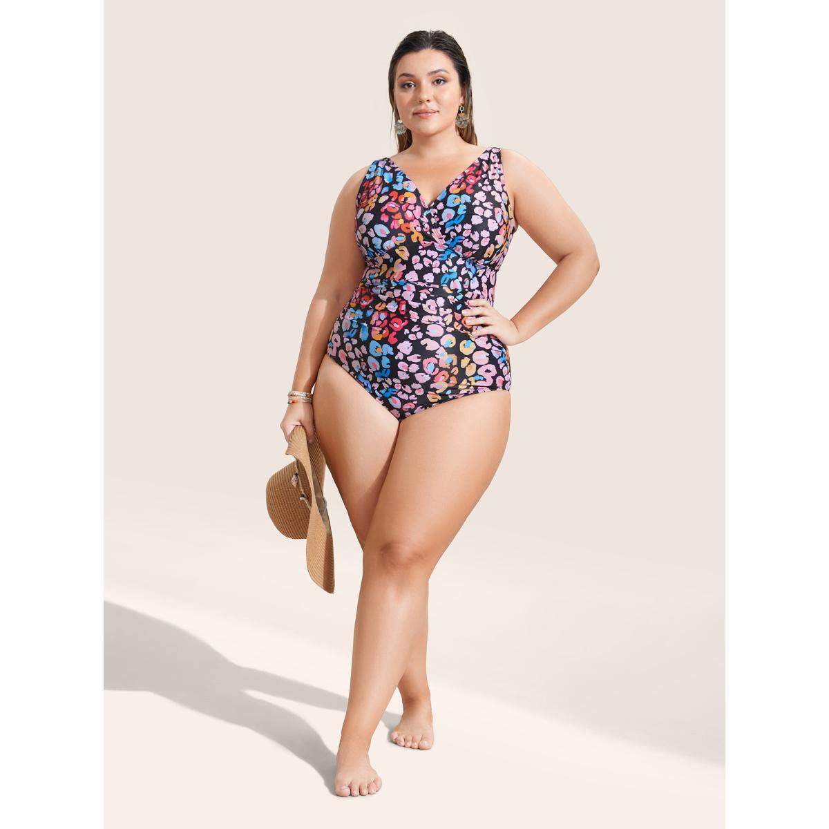 Plus Size Leopard Print Ruched One Piece Swimsuit Women's Swimwear Multicolor Beach Gathered Curve Bathing Suits High stretch One Pieces BloomChic 28/5X Product Image