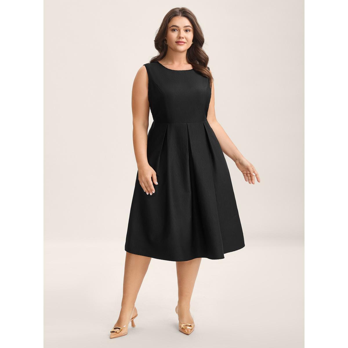 Plus Size Classic Woven Inner Pleated Midi Dress Black Women Round Neck Sleeveless Curvy BloomChic 28/5X Product Image