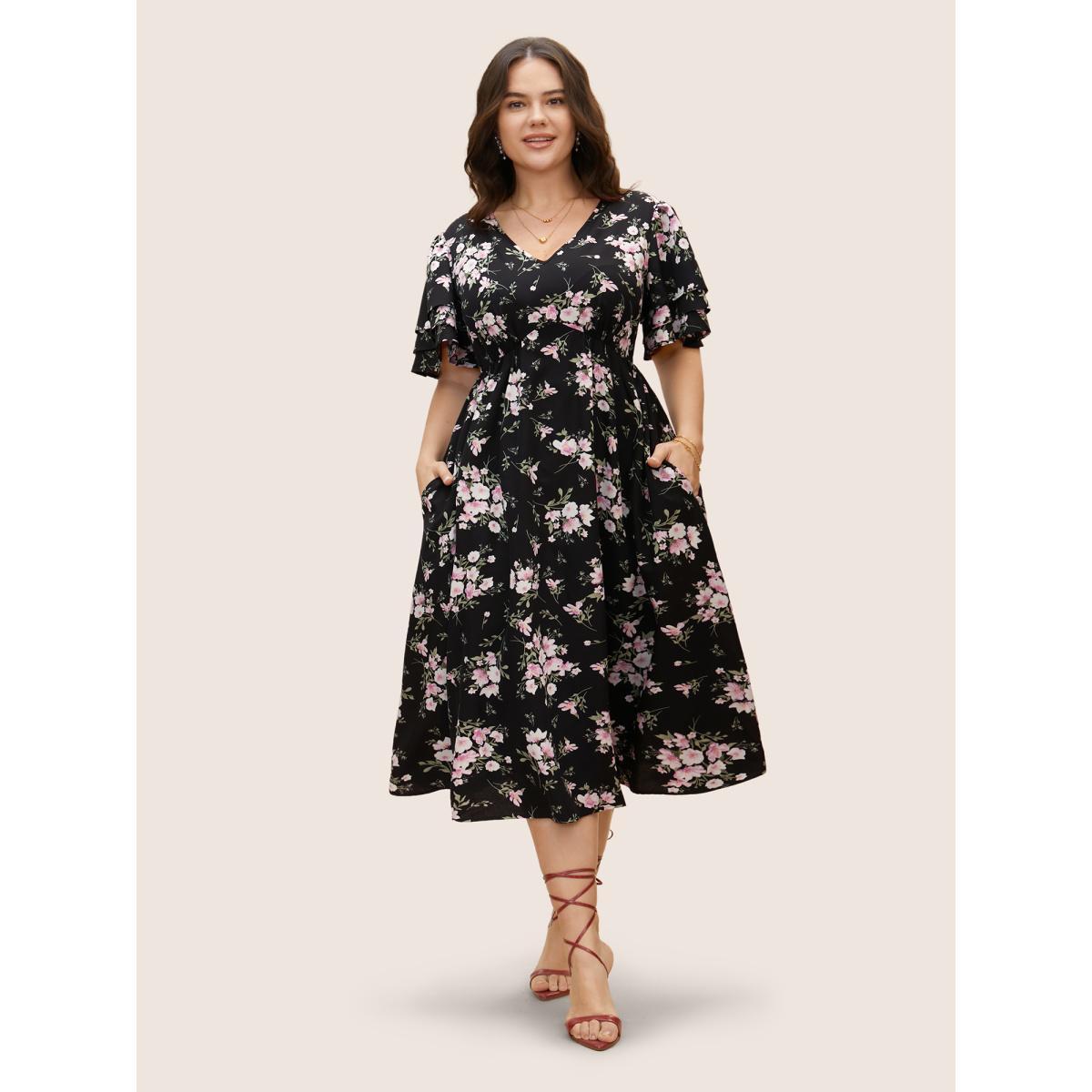 Plus Size Floral Elastic Waist Tiered Ruffle Sleeve Dress Black Women Elegant Tiered V-neck Short sleeve Curvy BloomChic 12/L Product Image