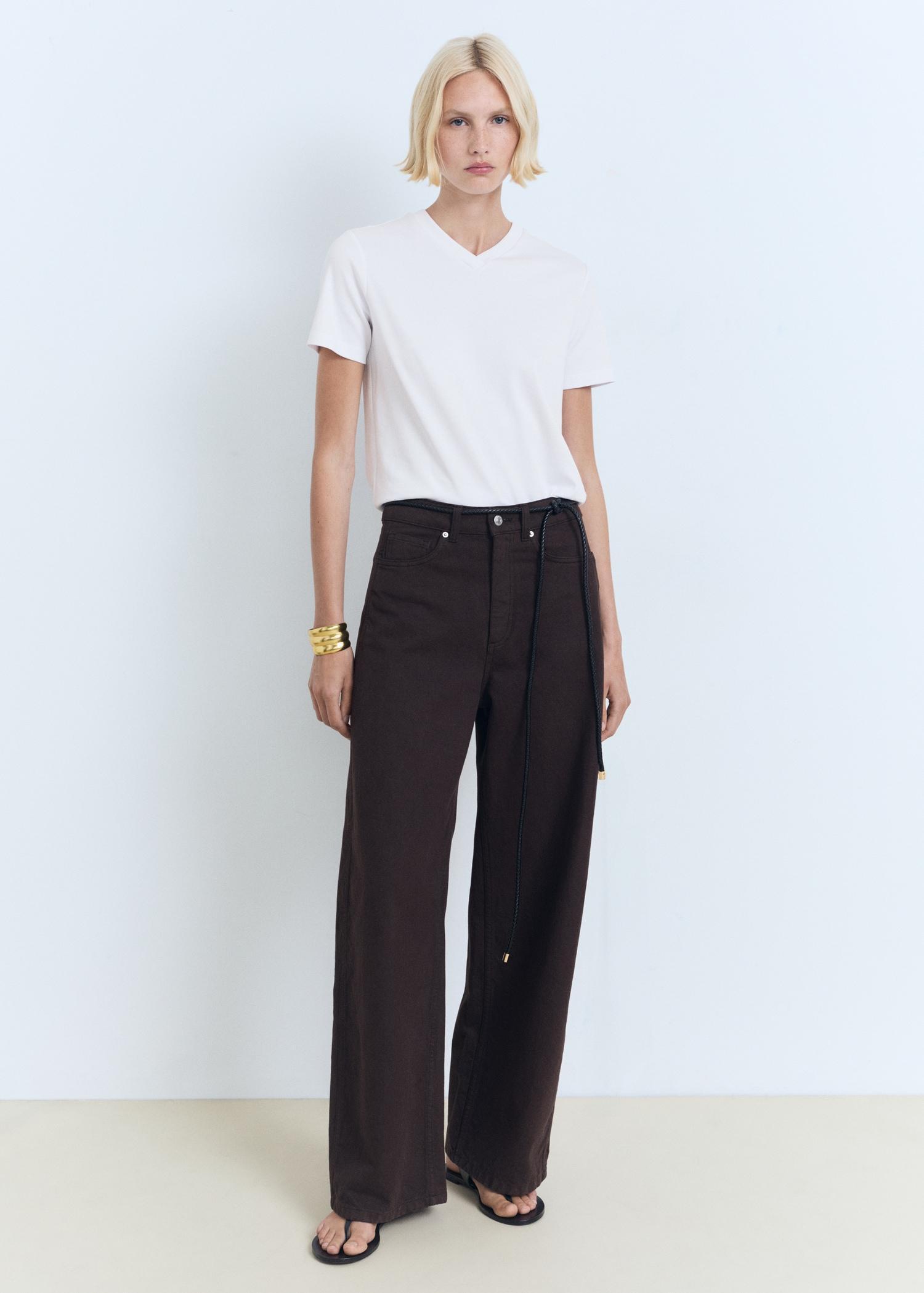 V-neck cotton T-shirt - Women | MANGO USA Product Image