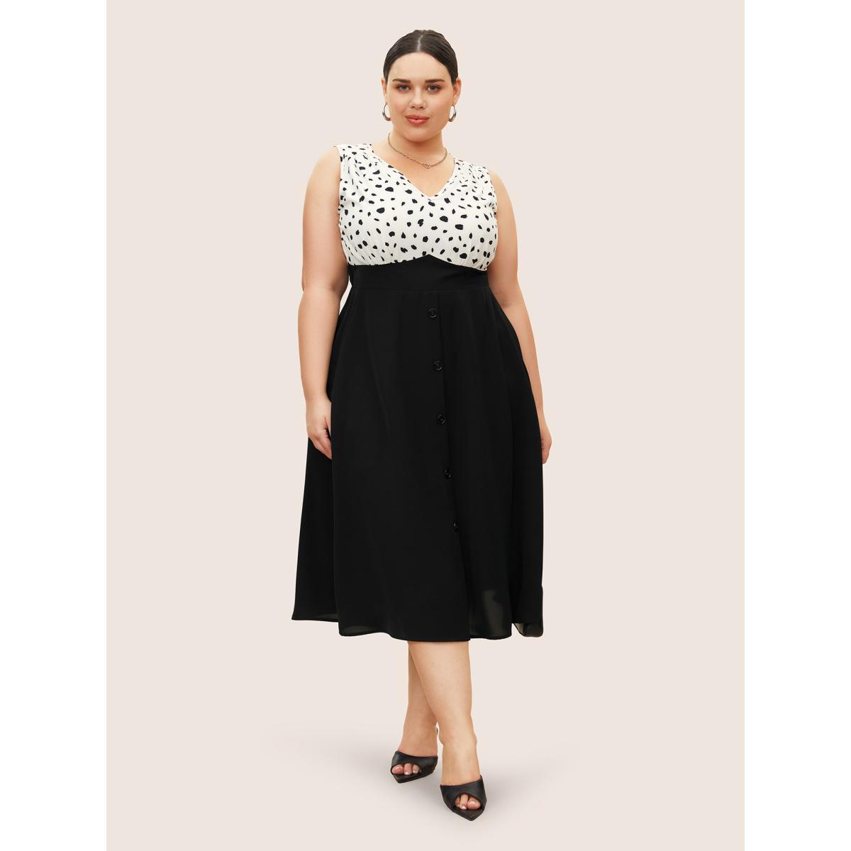 Plus Size Leopard Print Patchwork Pleated Sleeveless Dress White Women At the Office Pleated V-neck Sleeveless Curvy BloomChic 28/5X Product Image