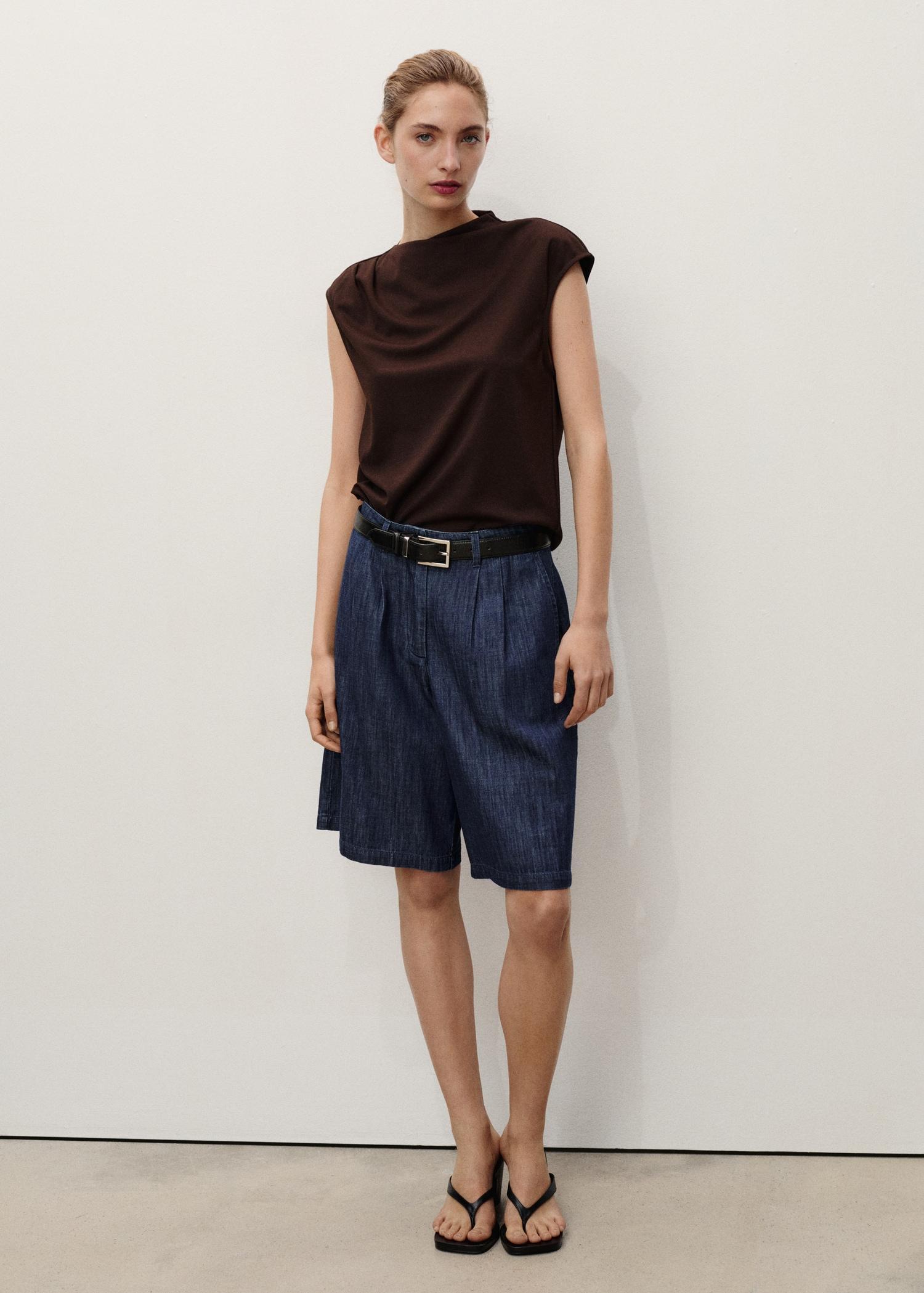 Straight-fit rinse-wash denim bermuda shorts - Women | MANGO USA Product Image