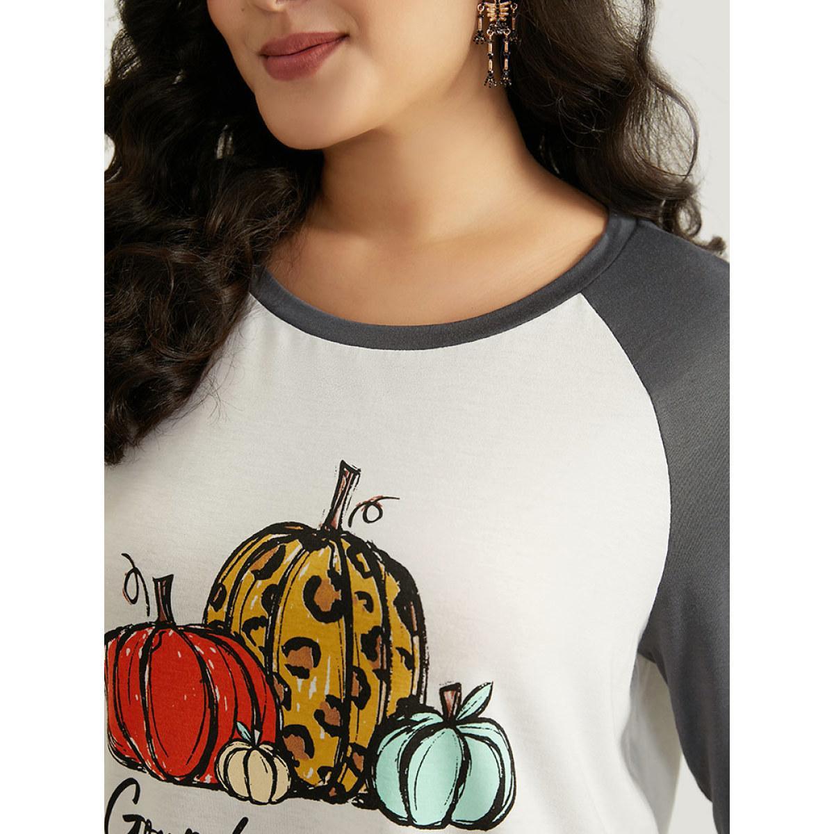 Plus Size Halloween Pumpkin & Letter Print Raglan Sleeve T-shirt White Women Casual Contrast Halloween Festival-Halloween T-shirts BloomChic 22-24/3X Product Image