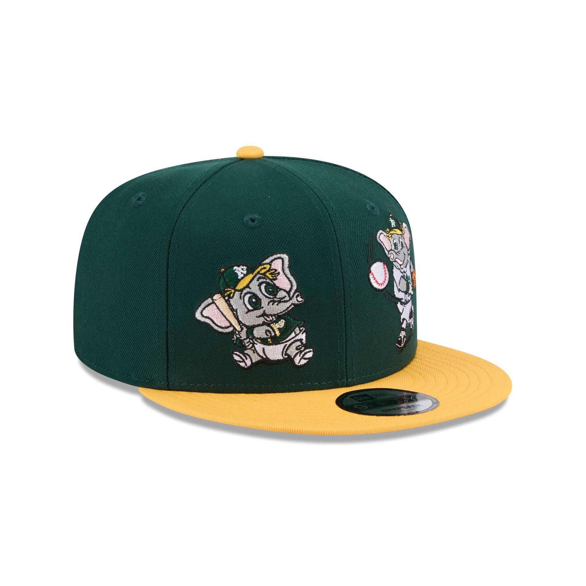 San Diego Padres Metallic Gold Logo 59FIFTY Fitted Hat Male Product Image