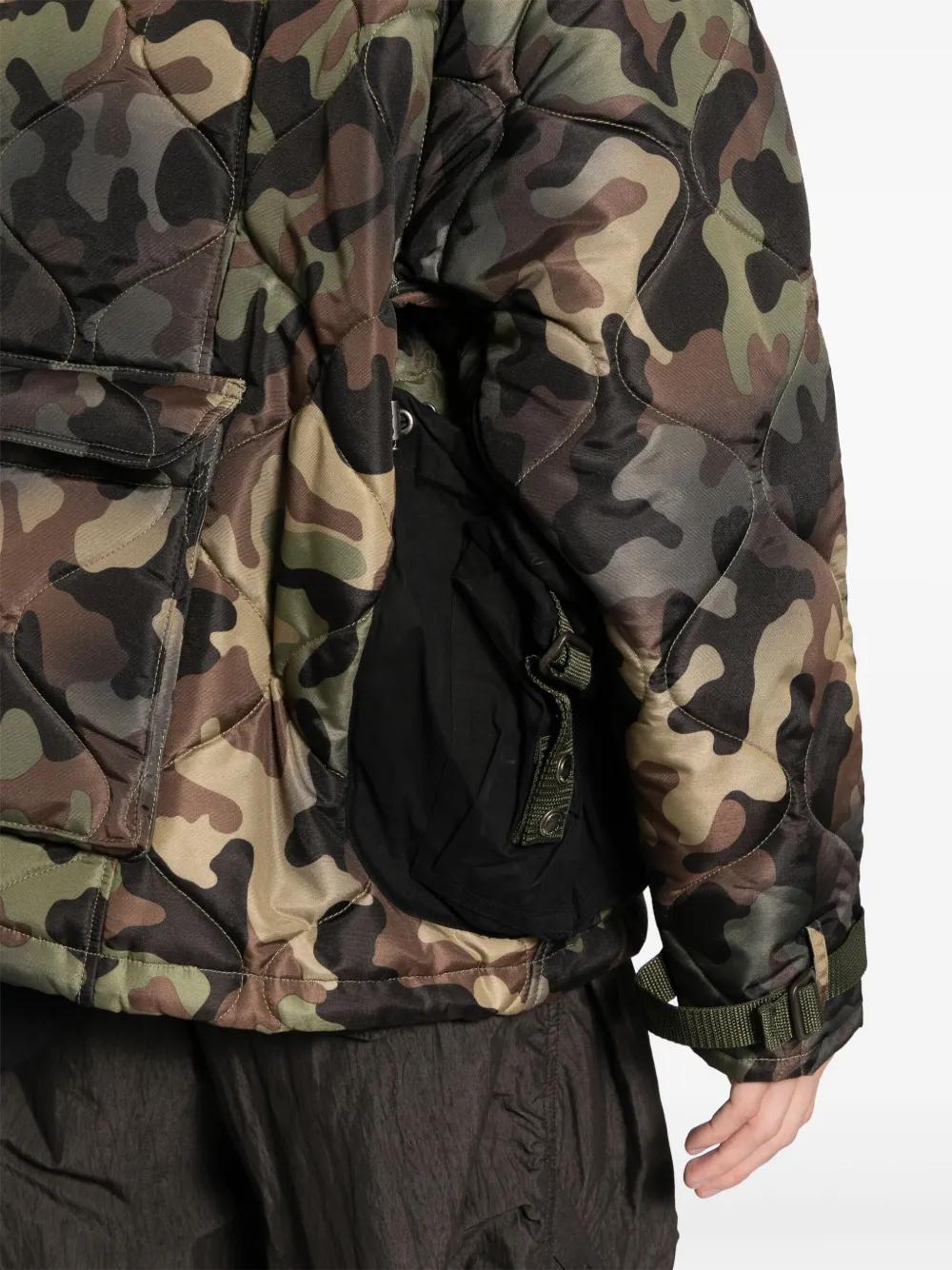 camouflage quilted jacket Product Image