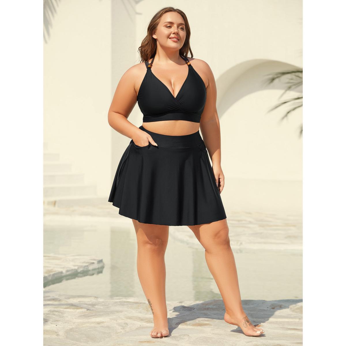 Plus Size Pleated Pockets Plain Swim Skirt Women's Swimwear Black Beach High stretch Bodycon High Rise Side seam pocket Curve Swim Bottoms BloomChic 26/4X Product Image