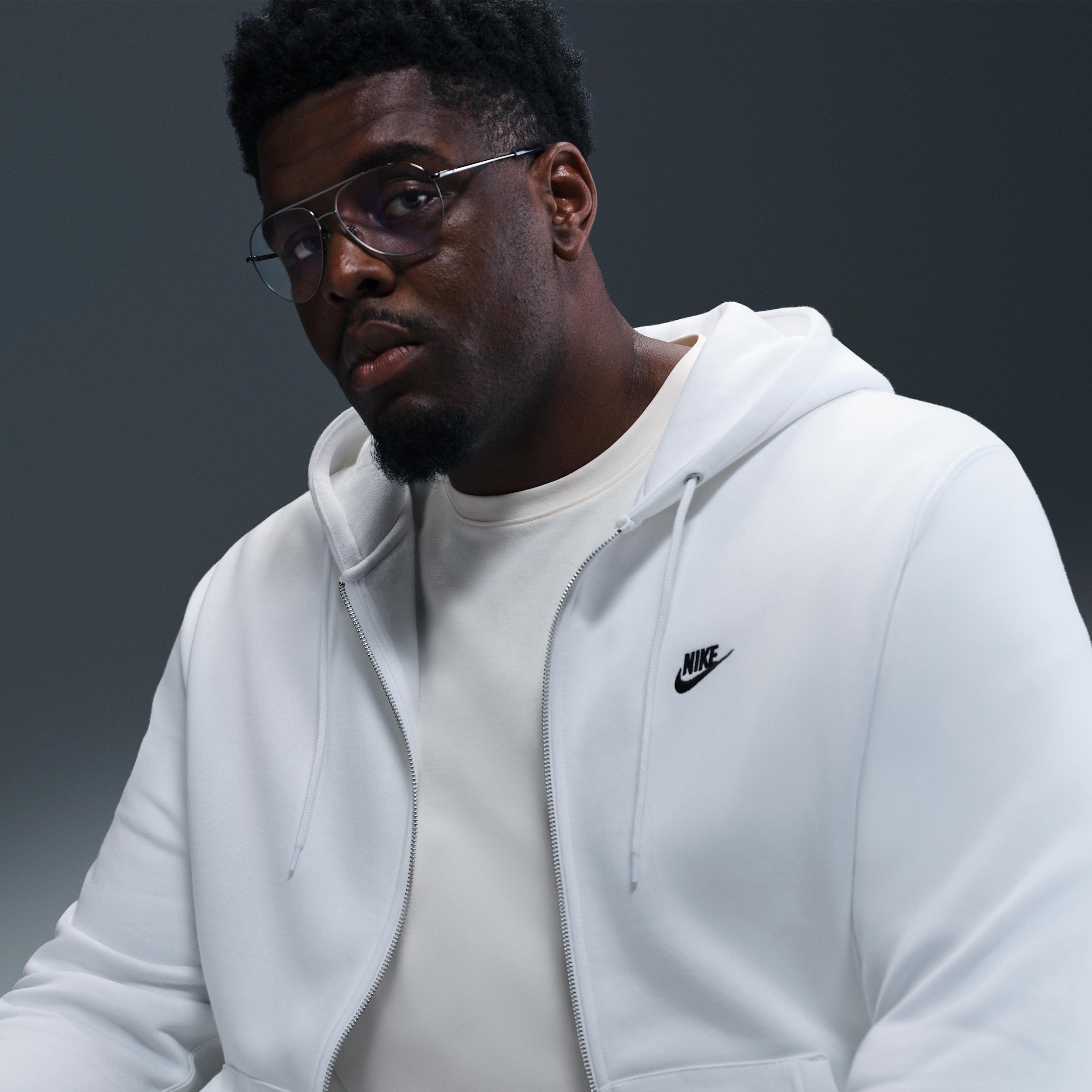 Nike Men's Club Full-Zip Fleece Hoodie Product Image