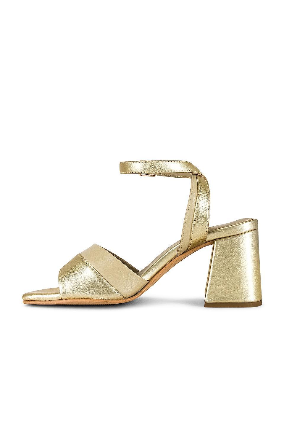 Altar Sandal Seychelles Product Image