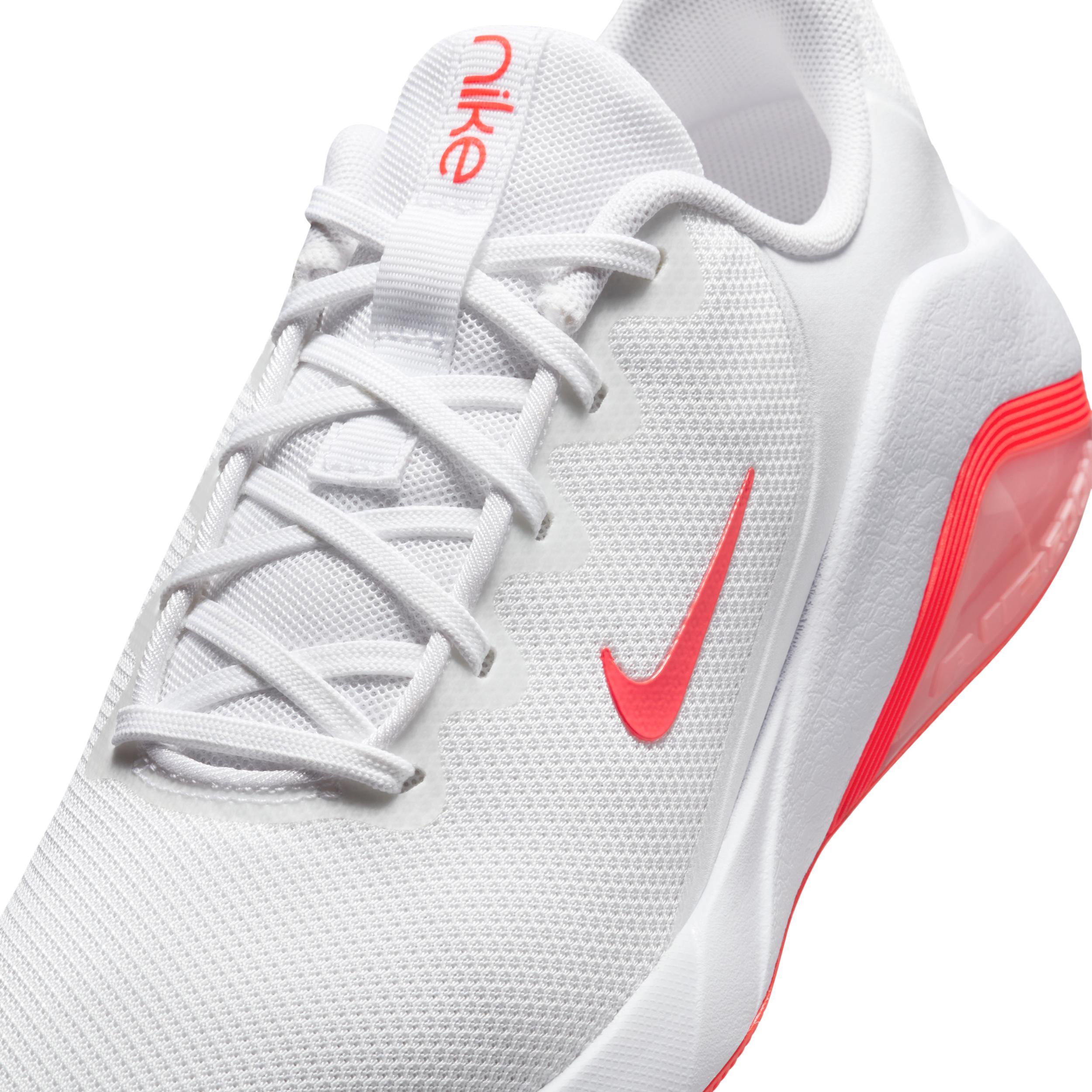 Women's Nike Bella 7 Women's Workout Shoes, Size: 6, White Red Product Image
