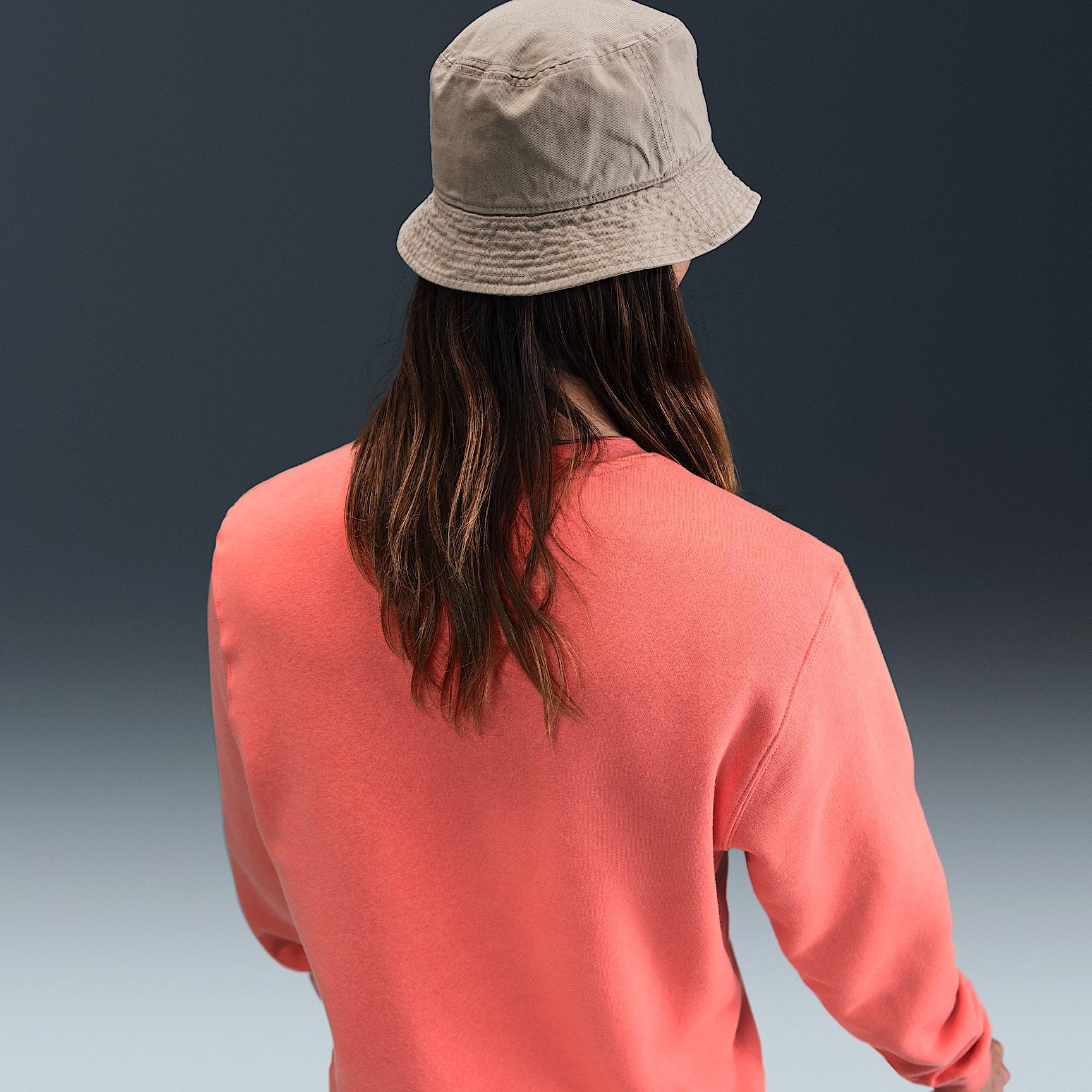 Nike Men's Club Fleece Crew Product Image