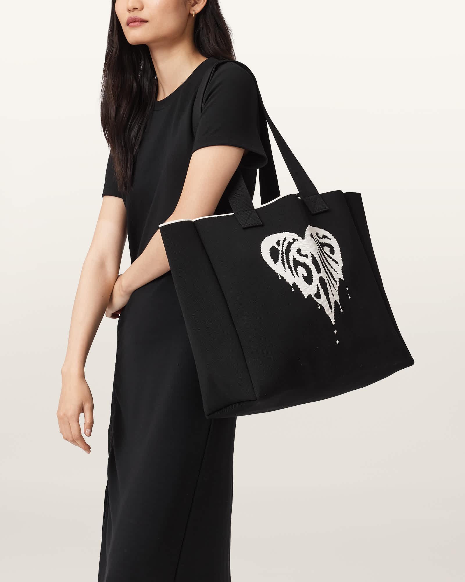 Izzy Heart Large Knitted Tote Bag Product Image