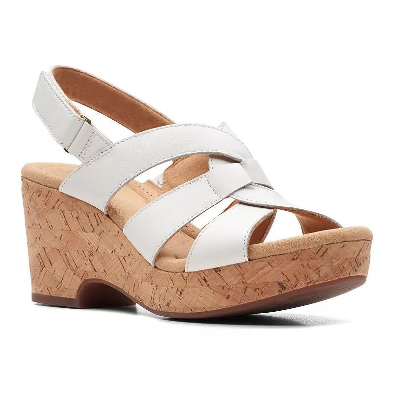 Clarks Giselle Beach Leather) Women's Shoes Product Image