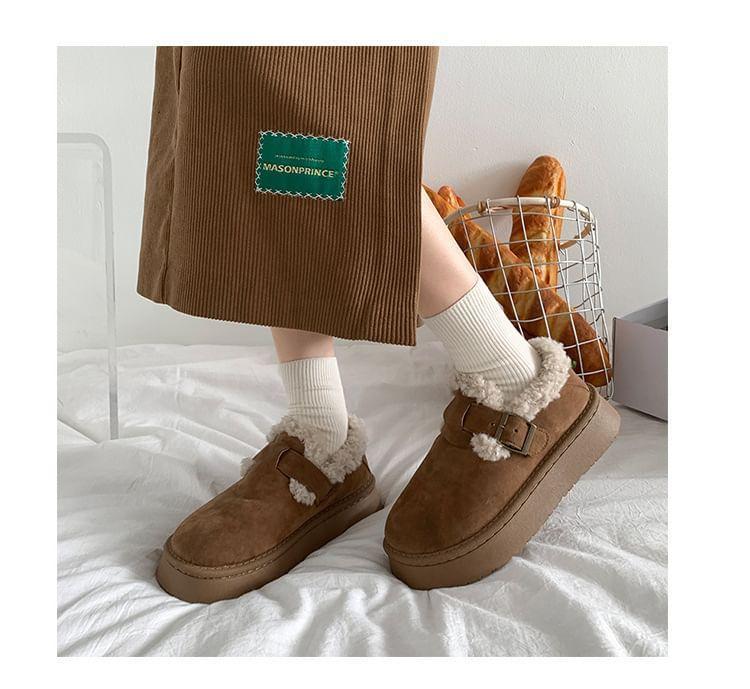 Fleece-Lined Slip-On Clog Shoes Product Image