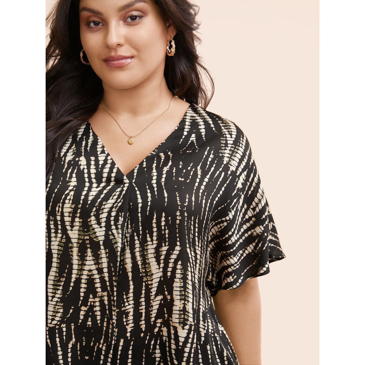 Plus Size Black Animal Print Pleated Dolman Sleeve Blouse Women Elegant Short sleeve V-neck Everyday Blouses BloomChic 28/5X Product Image