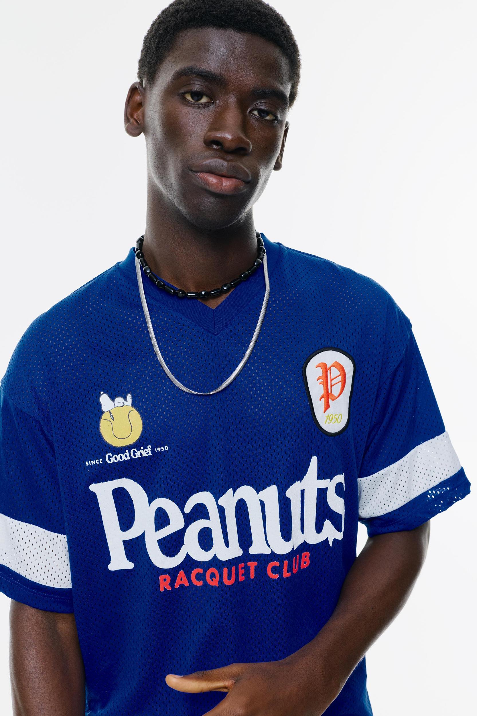 Blue Mesh Snoopy T-shirt Product Image
