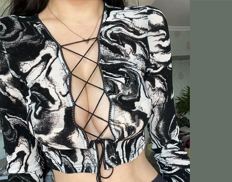 Long-Sleeve Tie Dye Cutout Lace-Up Crop Slim Fit Tee Product Image