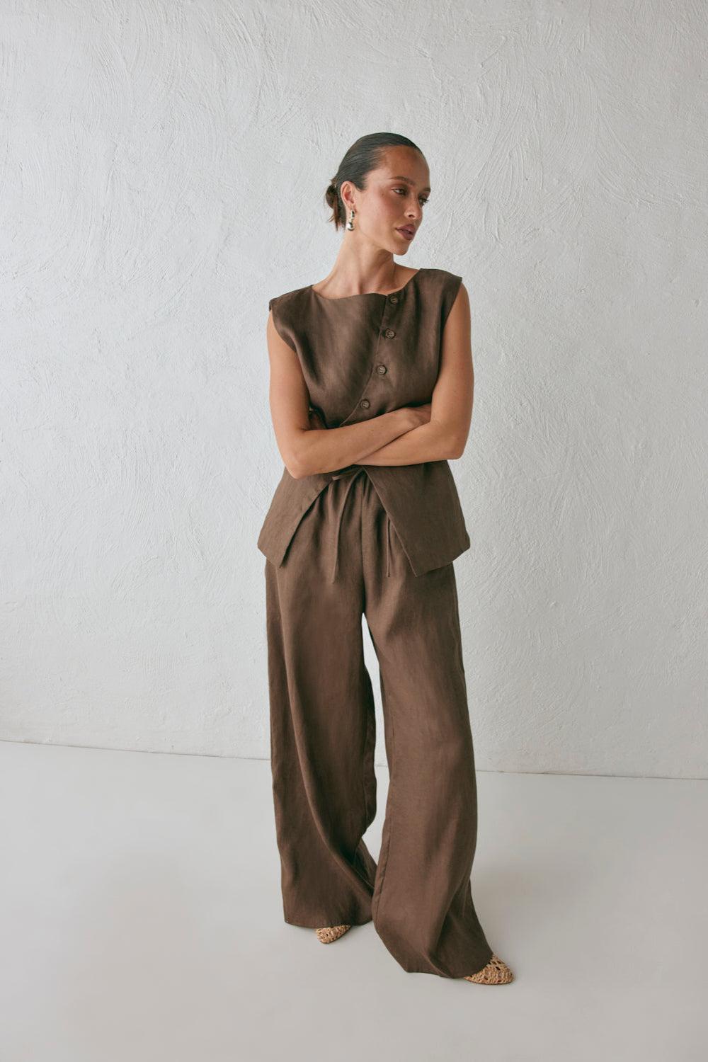 Aria Linen Vest Chocolate Product Image