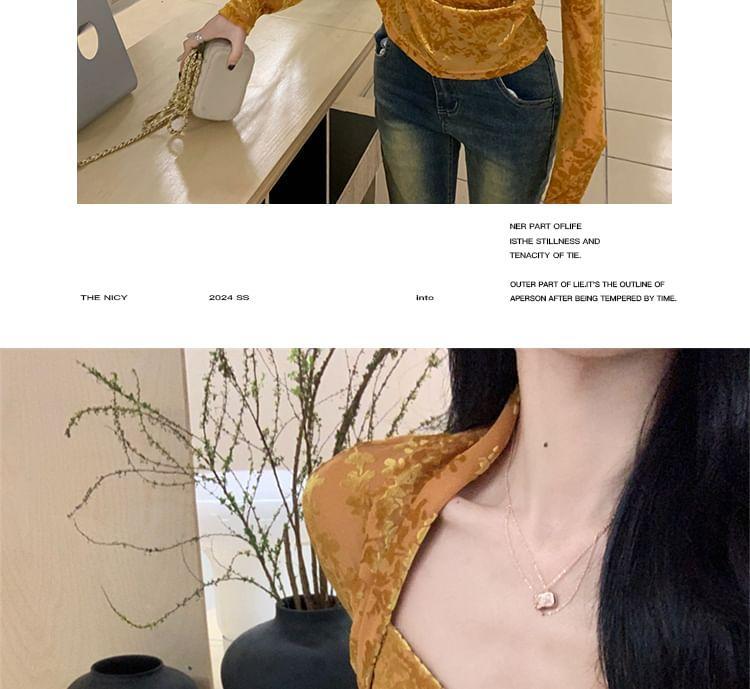 Long-Sleeve V-Neck Jacquard Ruched Slim Fit Crop Top Product Image