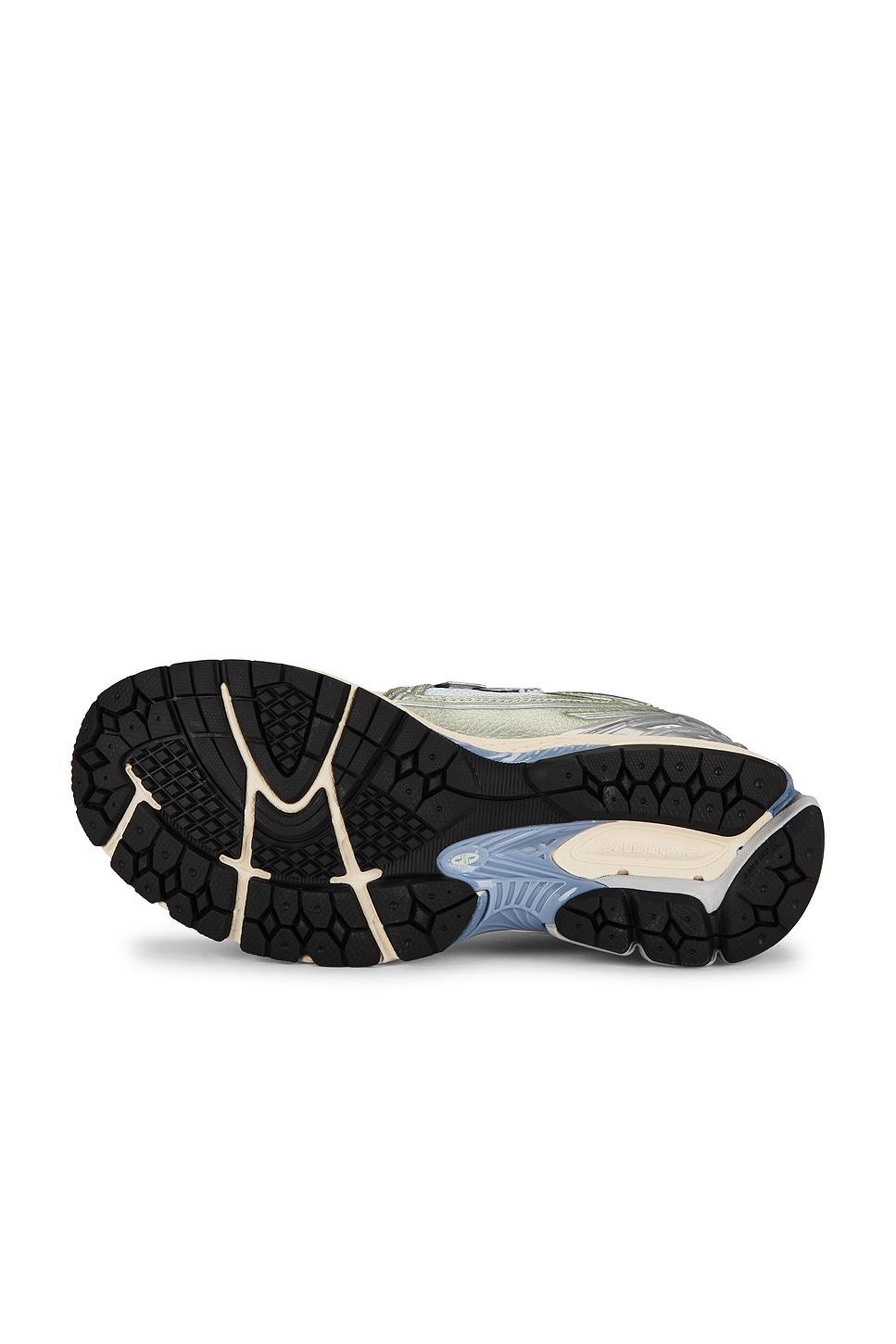 1906R Sneakers Product Image