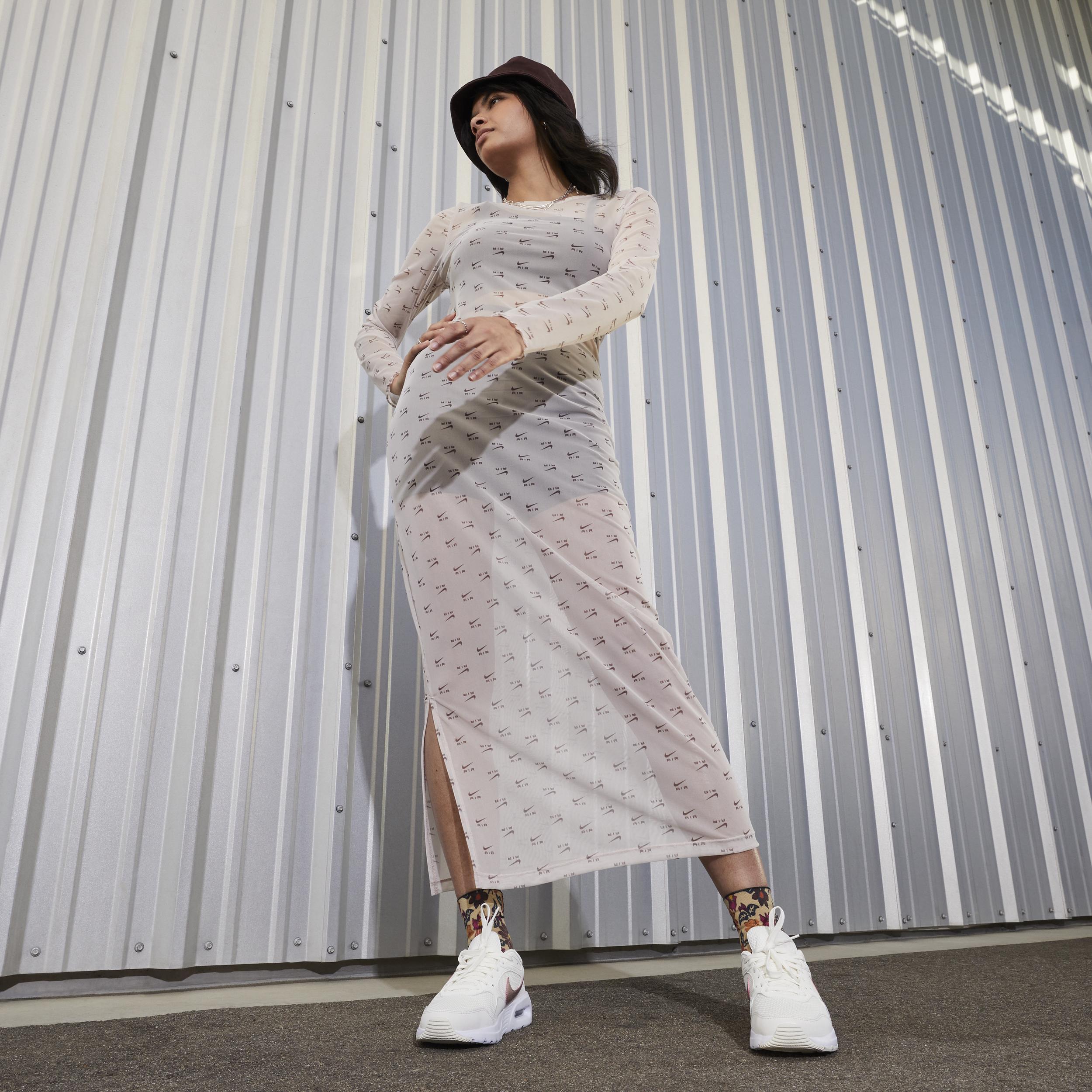 Nike Air Max SC Womens Shoes Summit White Hemp Product Image
