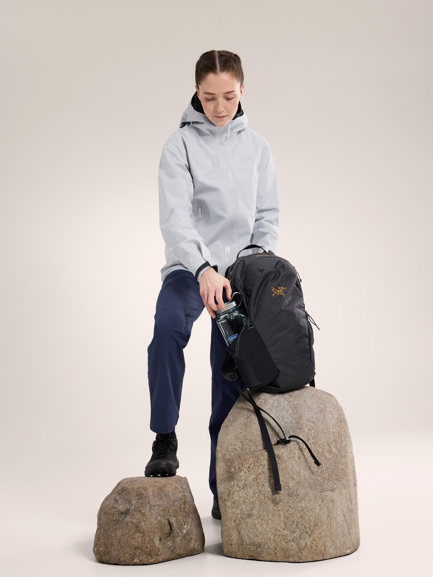 Mantis 16 Backpack Product Image