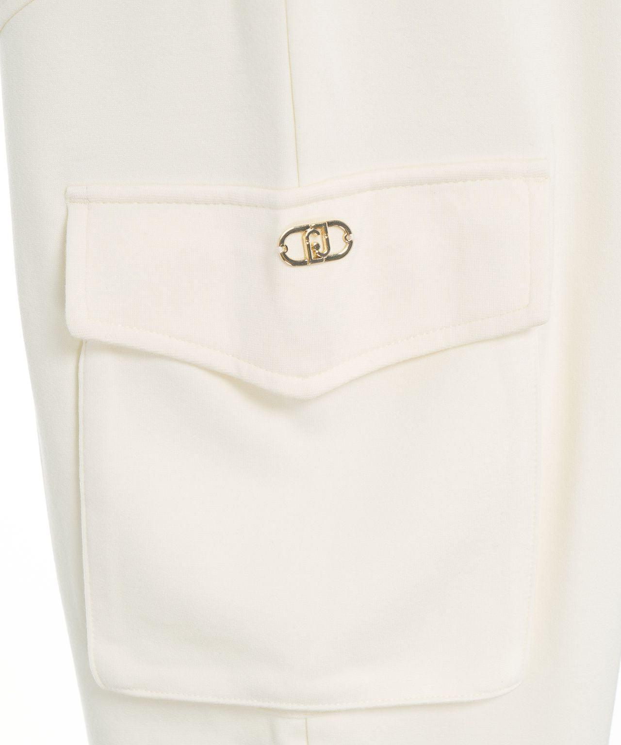 Jogging pants with cargo pockets Product Image