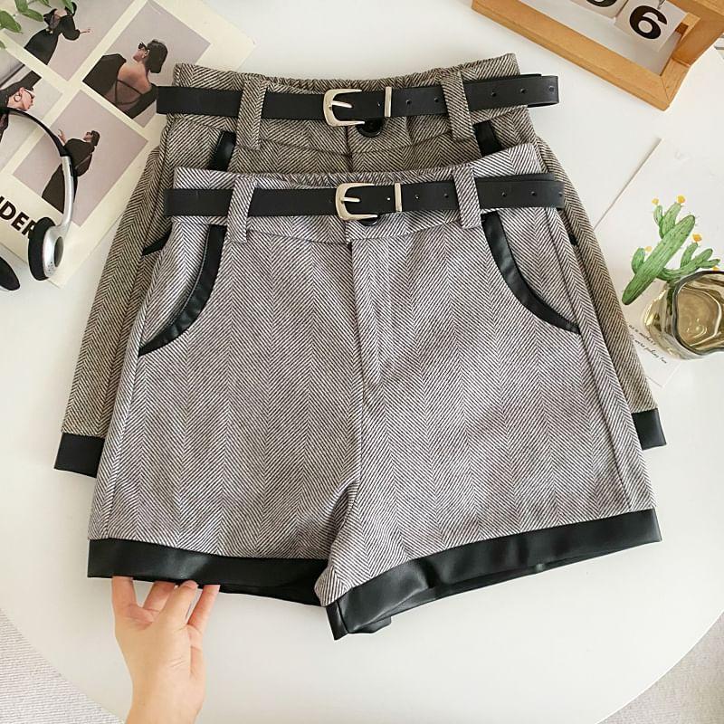 High Waist Herringbone Shorts With Belt Product Image