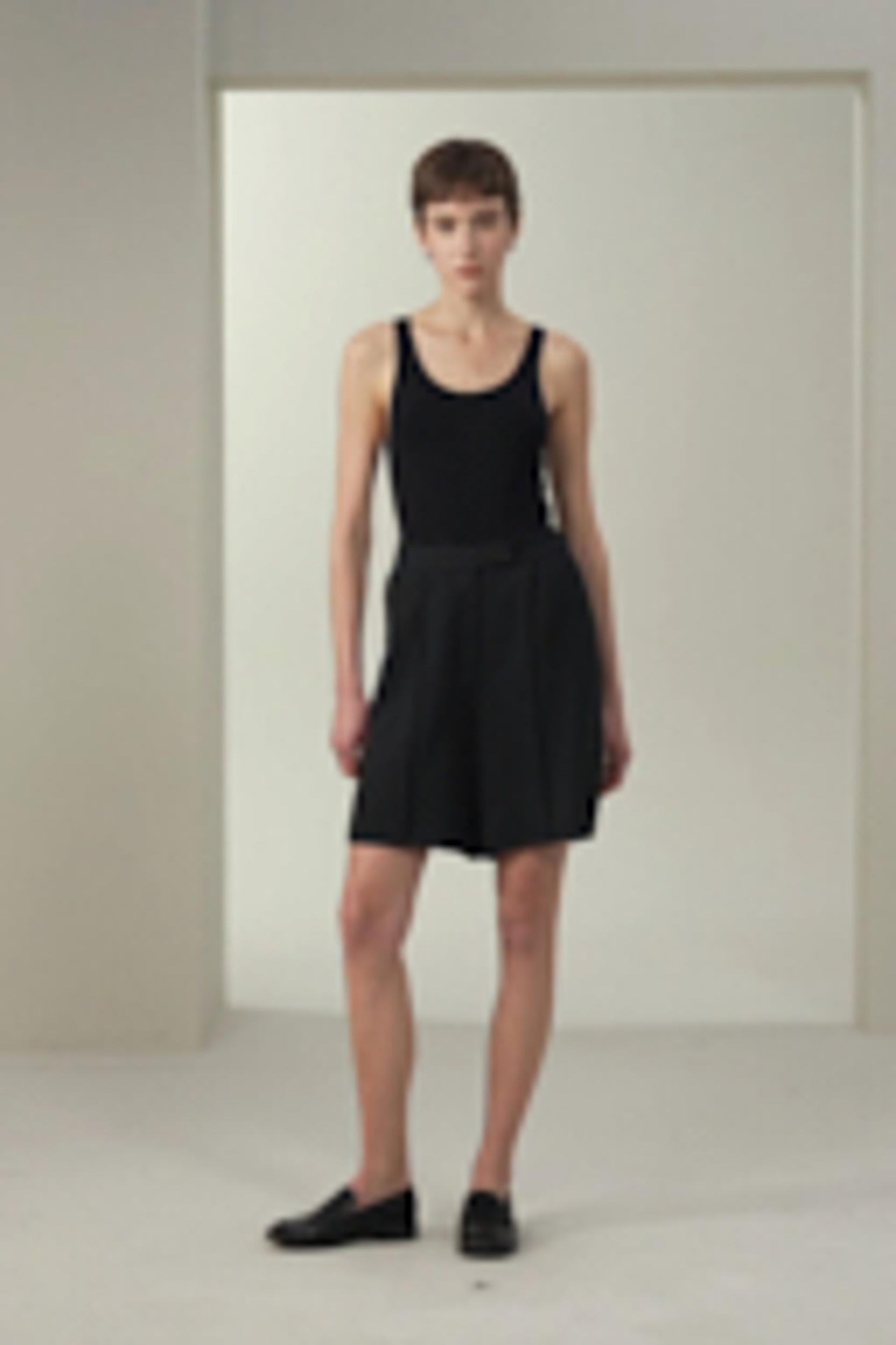 Silk-Wool Blend Polished Shorts Product Image