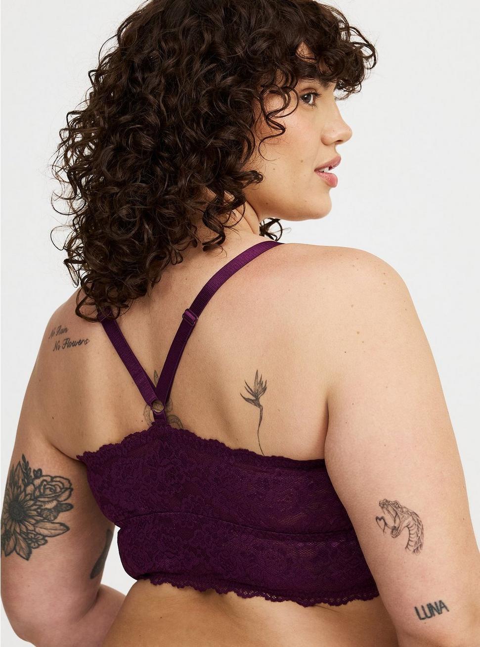Lightly Lined Simply Lace XO Front Bralette Product Image
