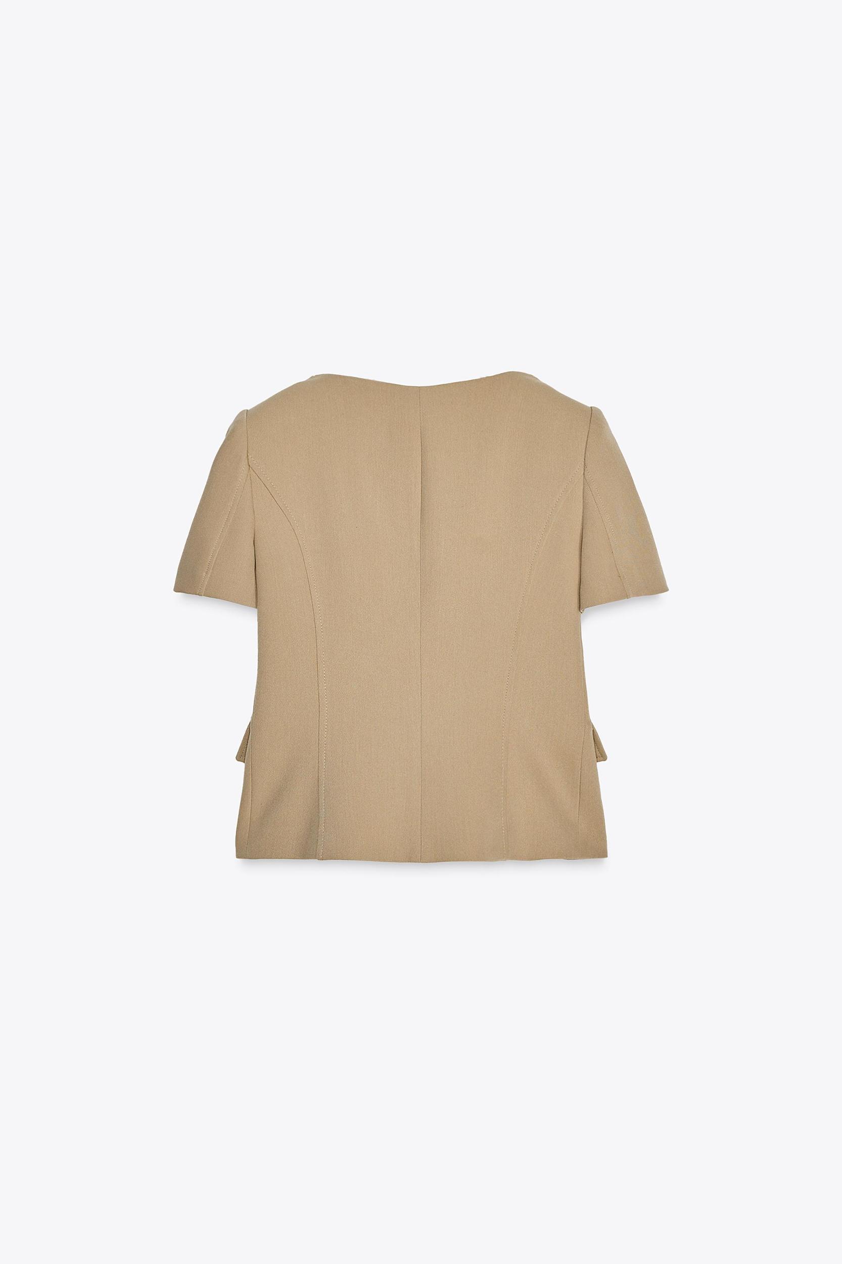 SHORT SLEEVE BLAZER WITH SHOULDER PADS Product Image