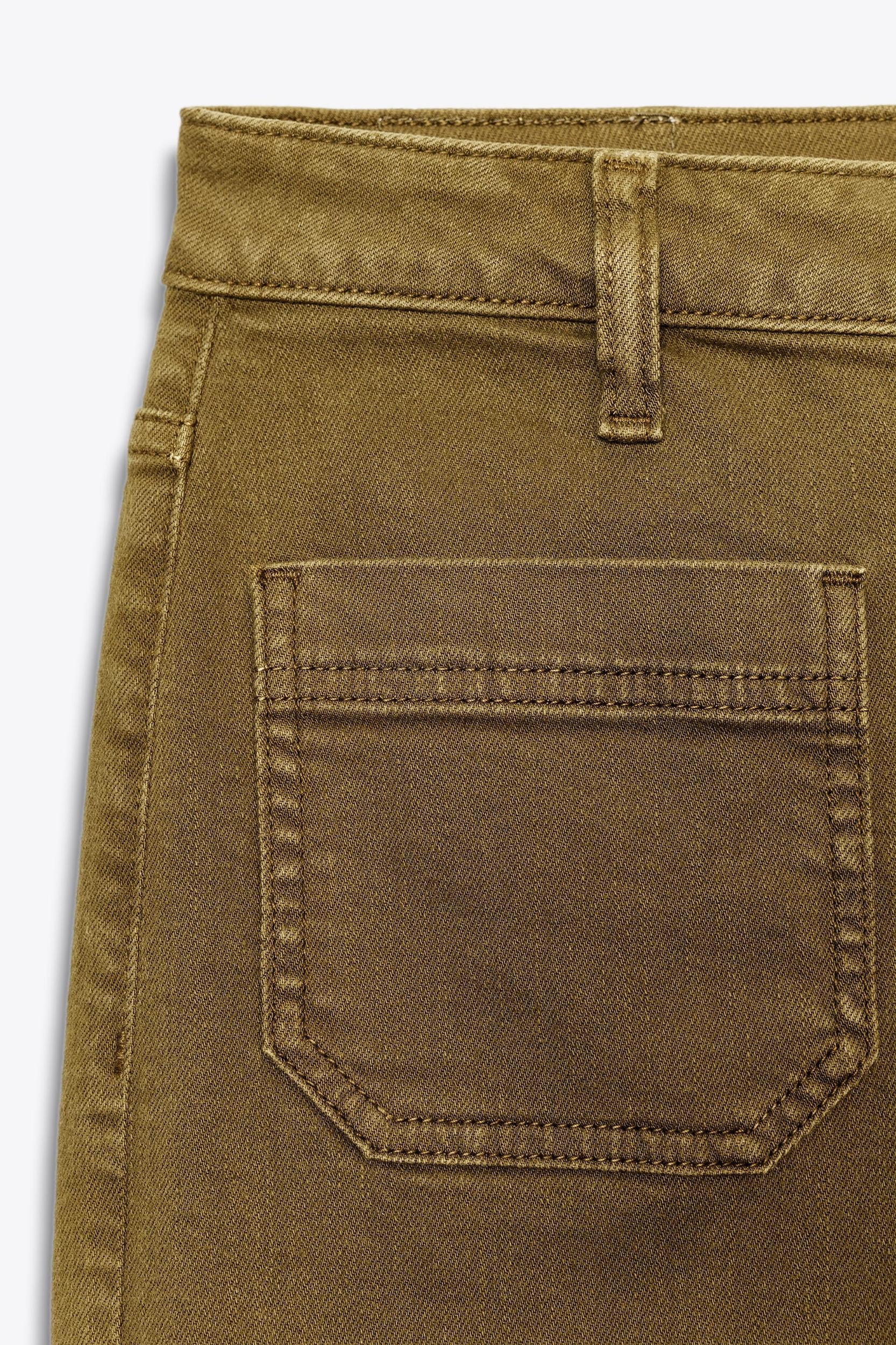 Z1975 HIGH-WAISTED PATCH POCKET JEANS Product Image
