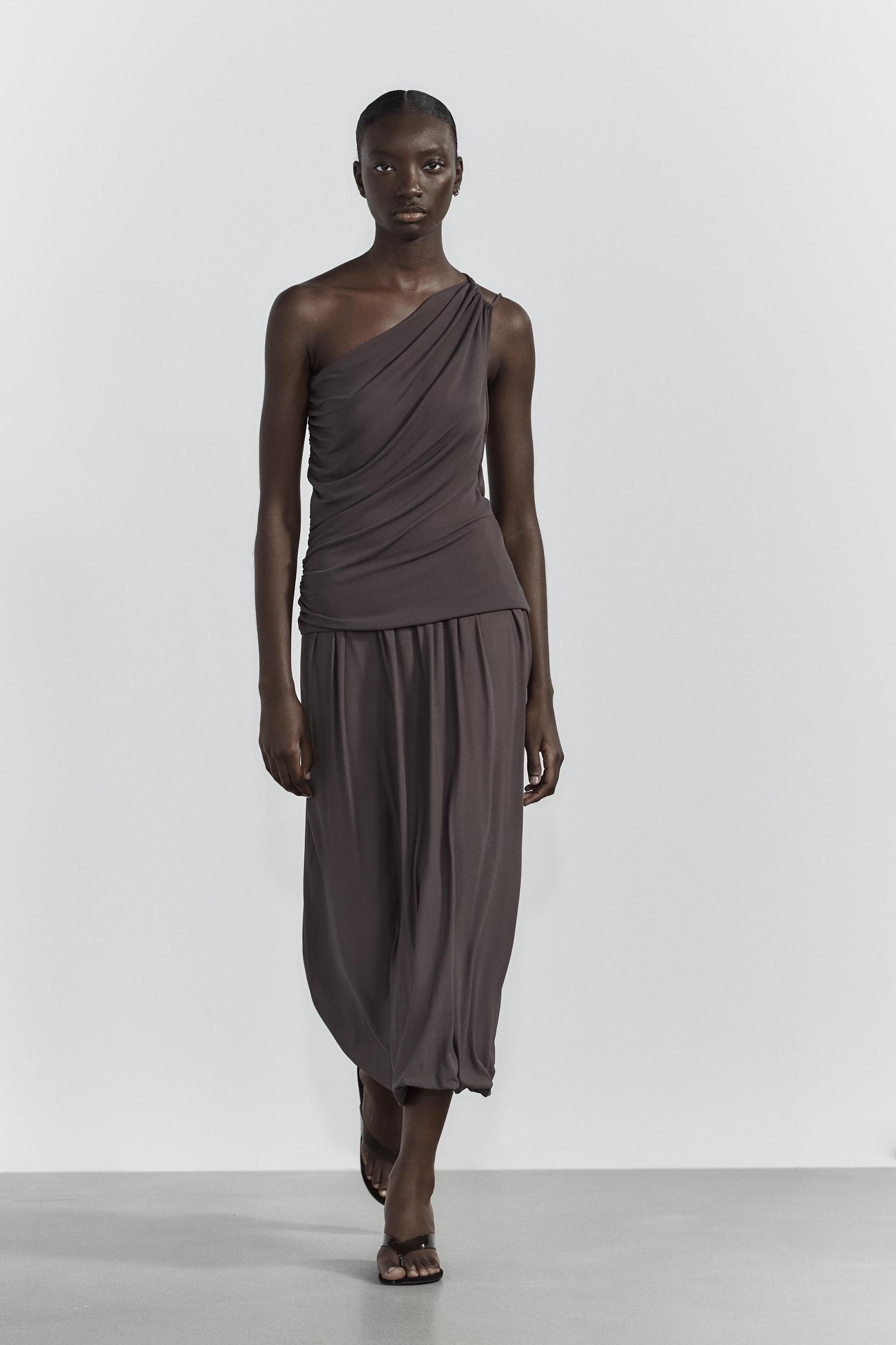 RUCHED ASYMMETRIC TOP Product Image
