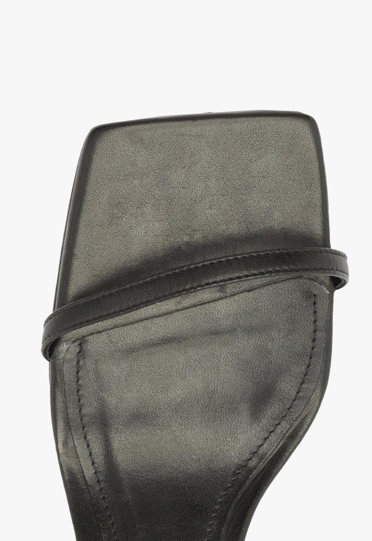 Sam Mid Sandal Product Image