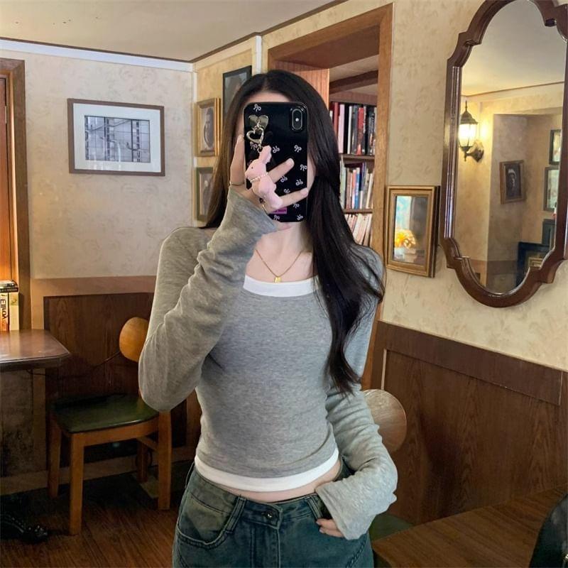 Mock Two-Piece Long-Sleeve Scoop Neck Two-Tone Crop Tee Product Image