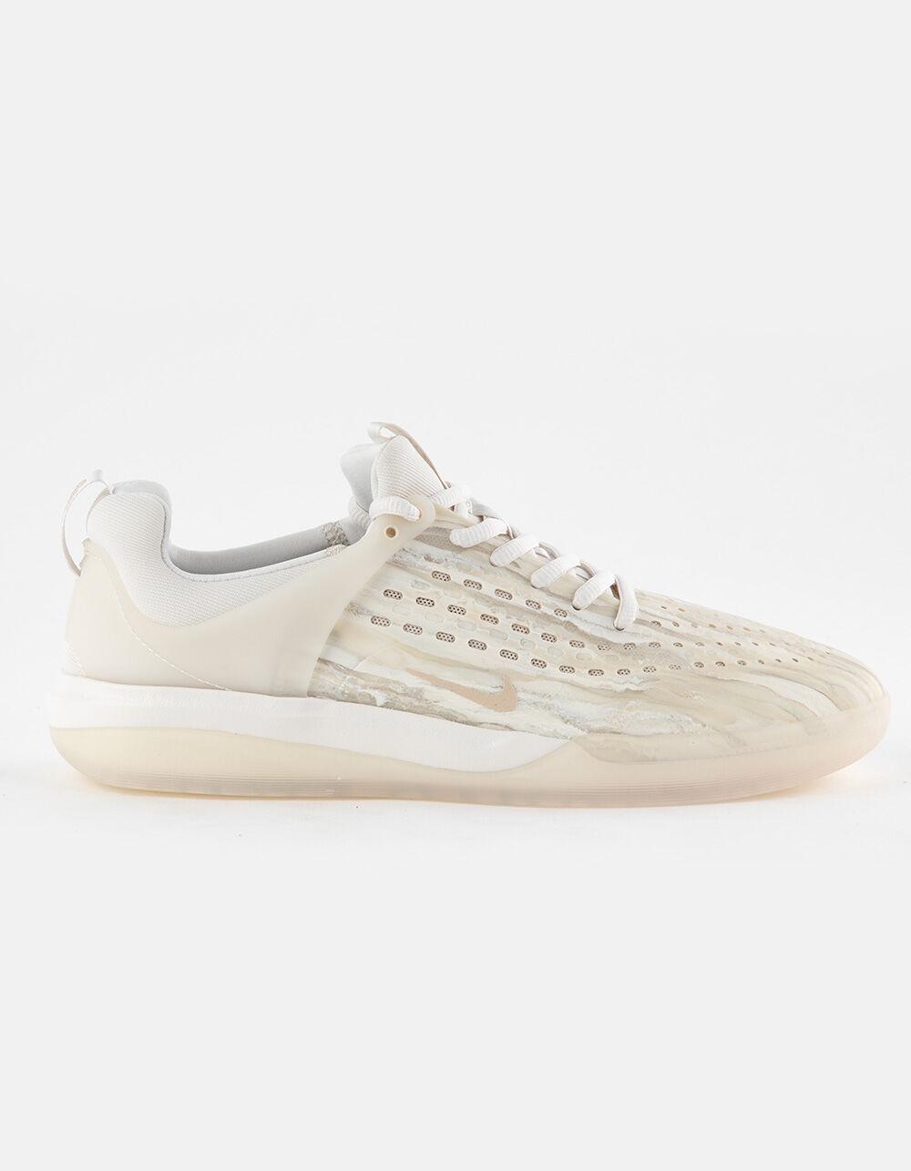 NIKE SB Zoom Nyjah 3 Premium Skate Shoes - LIGHT TAN Product Image