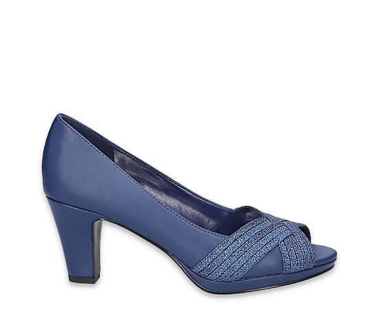 Easy Street Womens Lavish Pump Product Image