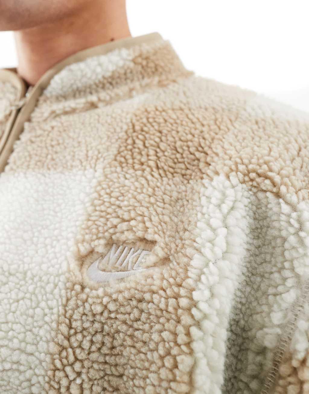 Nike Club winterized checked fleece in beige and white Product Image