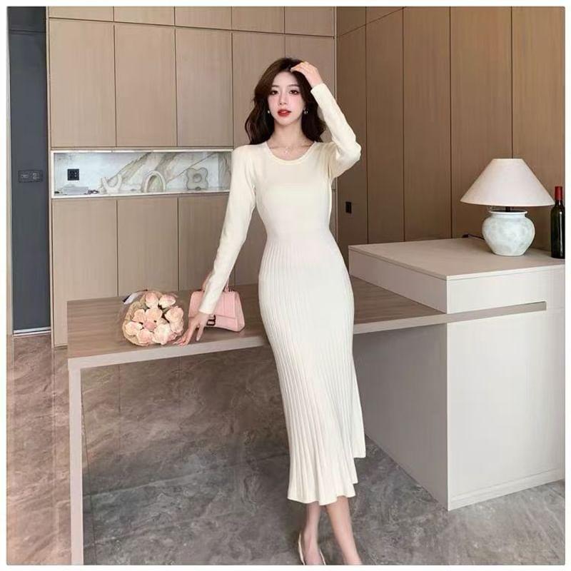 Long-Sleeve Crew Neck Plain Midi Sheath Knit Dress Product Image