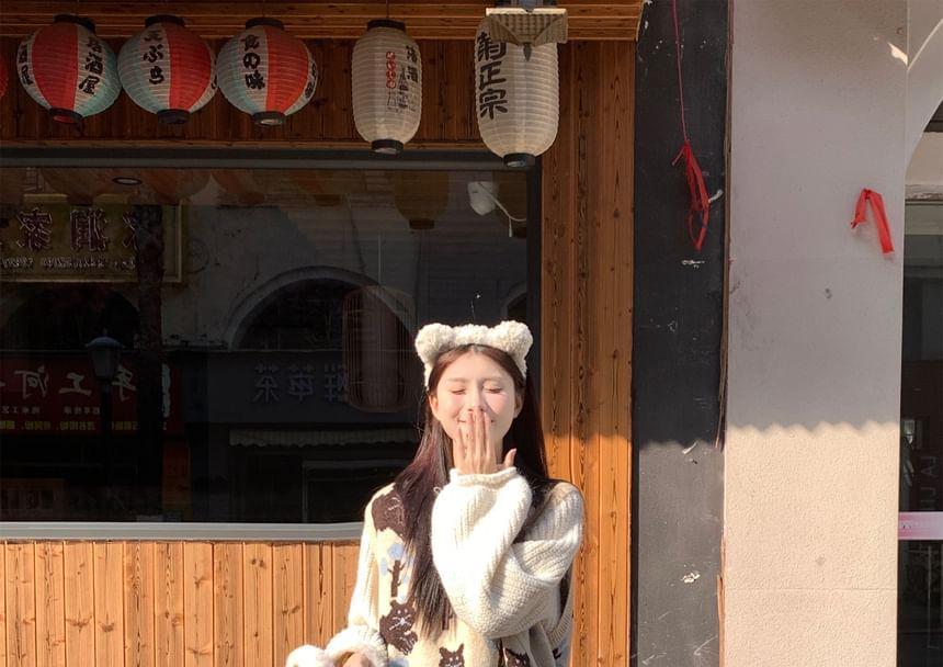 Crewneck Cat Jacquard Sweater Product Image