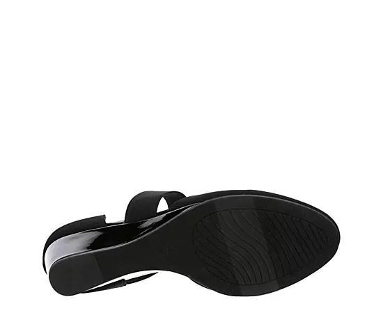 Lauren Blakwell Womens Averill Pump Product Image