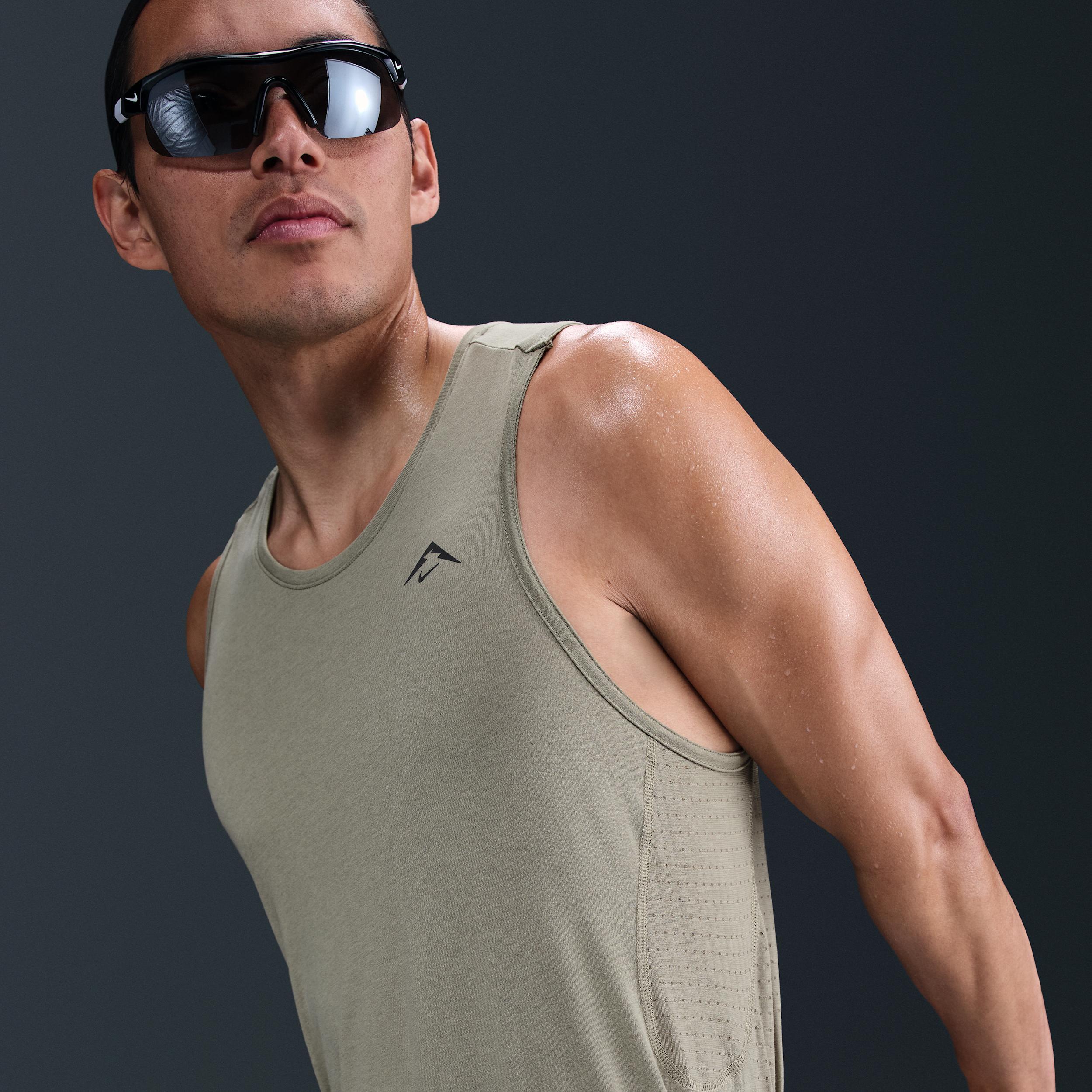 Nike Men's Solar Chase Dri-FIT ADV Running Tank Top Product Image