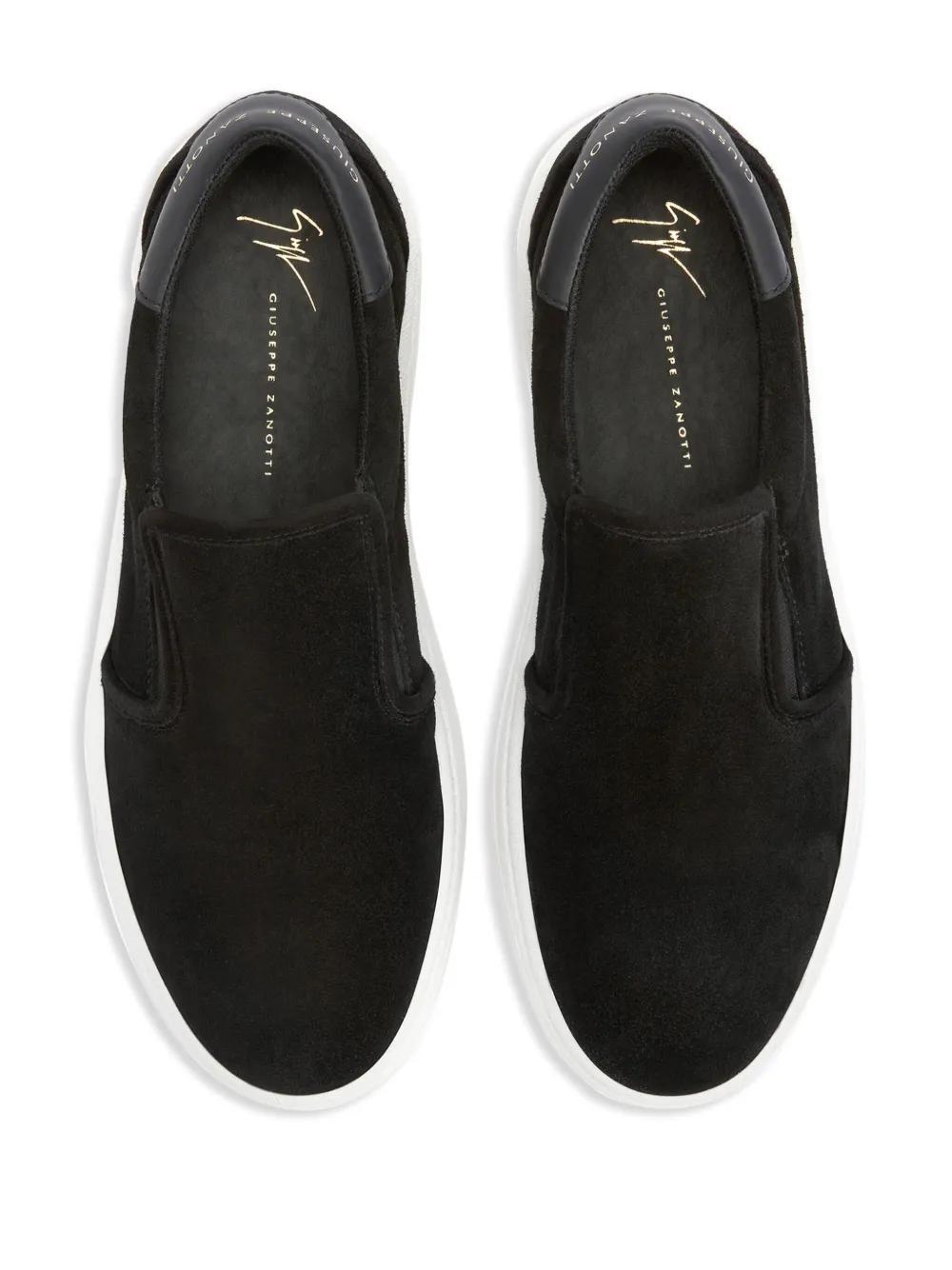 Gz94 slip-on suede sneakers Product Image