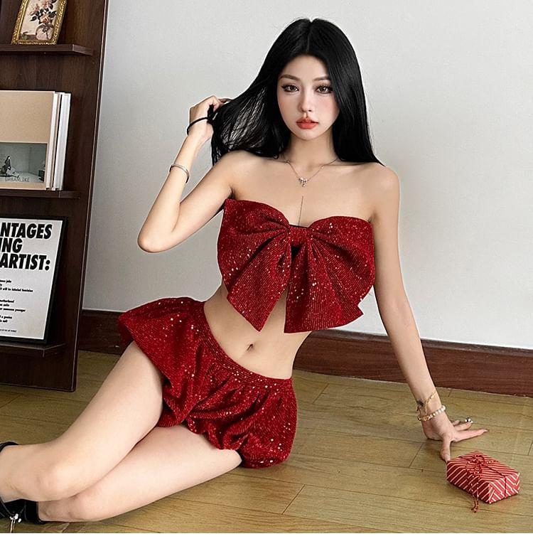 Bowknot Crop Tube Top / Mid Rise Bubble Shorts Product Image