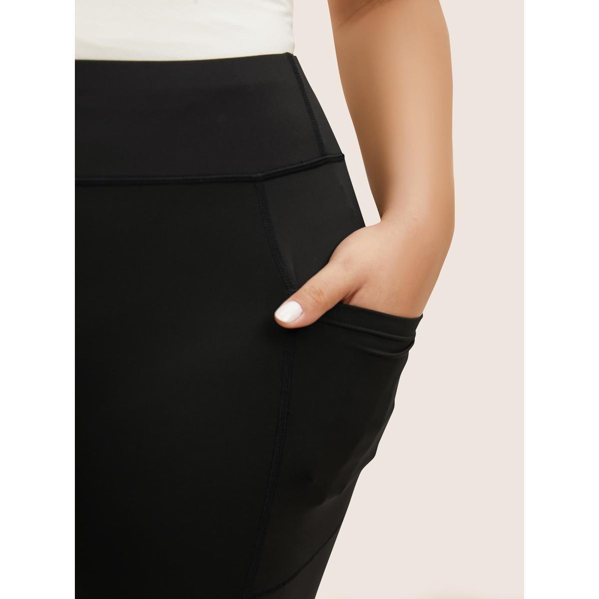 Plus Size High Rise Patched Pocket High Stretch Leggings Women Black Casual High stretch Skinny High Rise Everyday Leggings BloomChic 28/5X Product Image