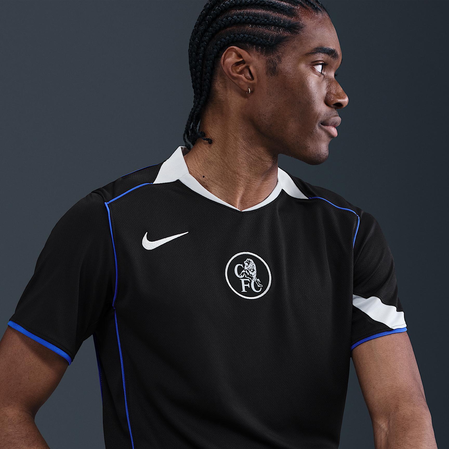 Chelsea FC 2025/26 Stadium Third Men's Nike Dri-FIT Total 90 Soccer Replica Jersey Product Image