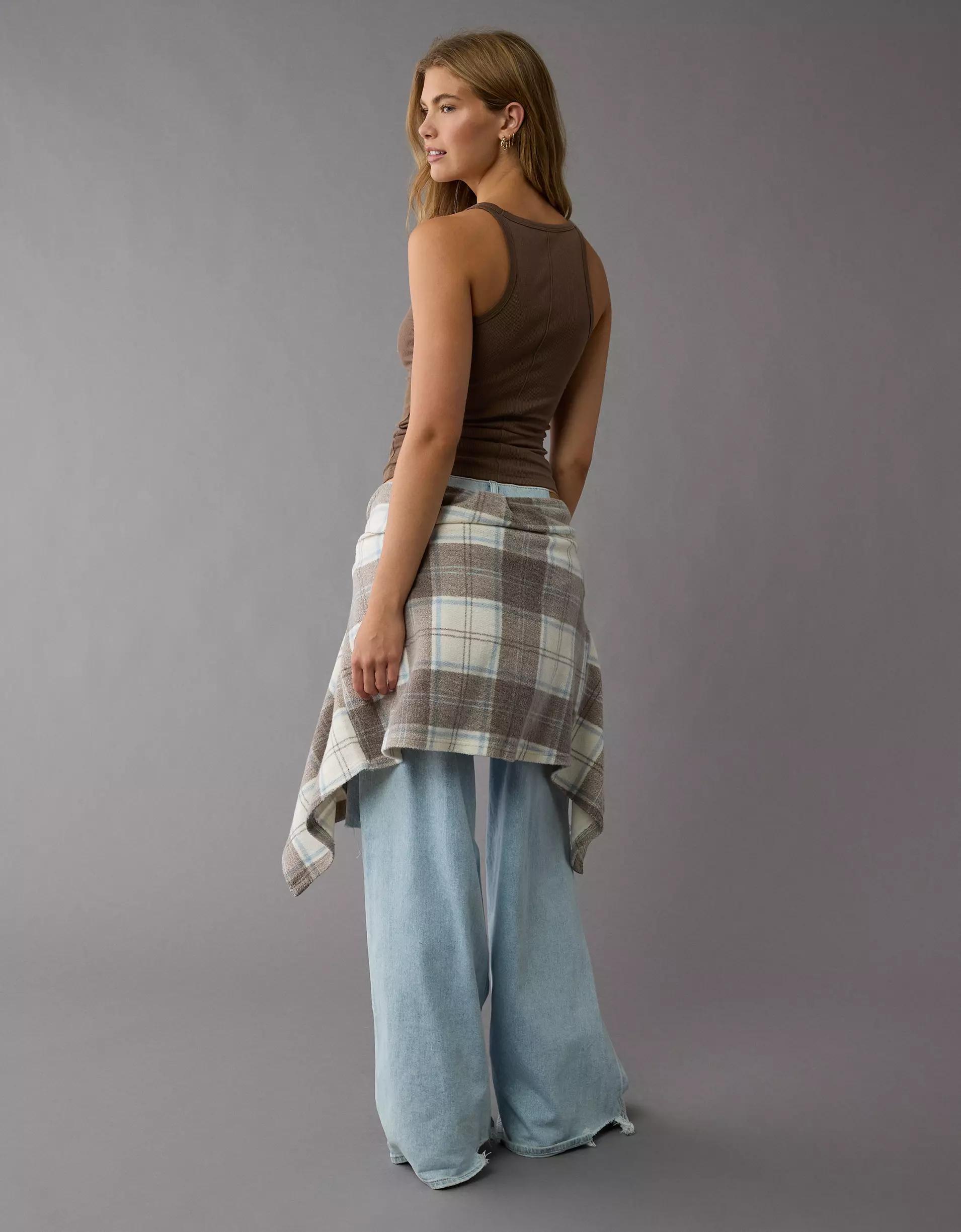 AE Boyfriend Scoop Tank Top Product Image