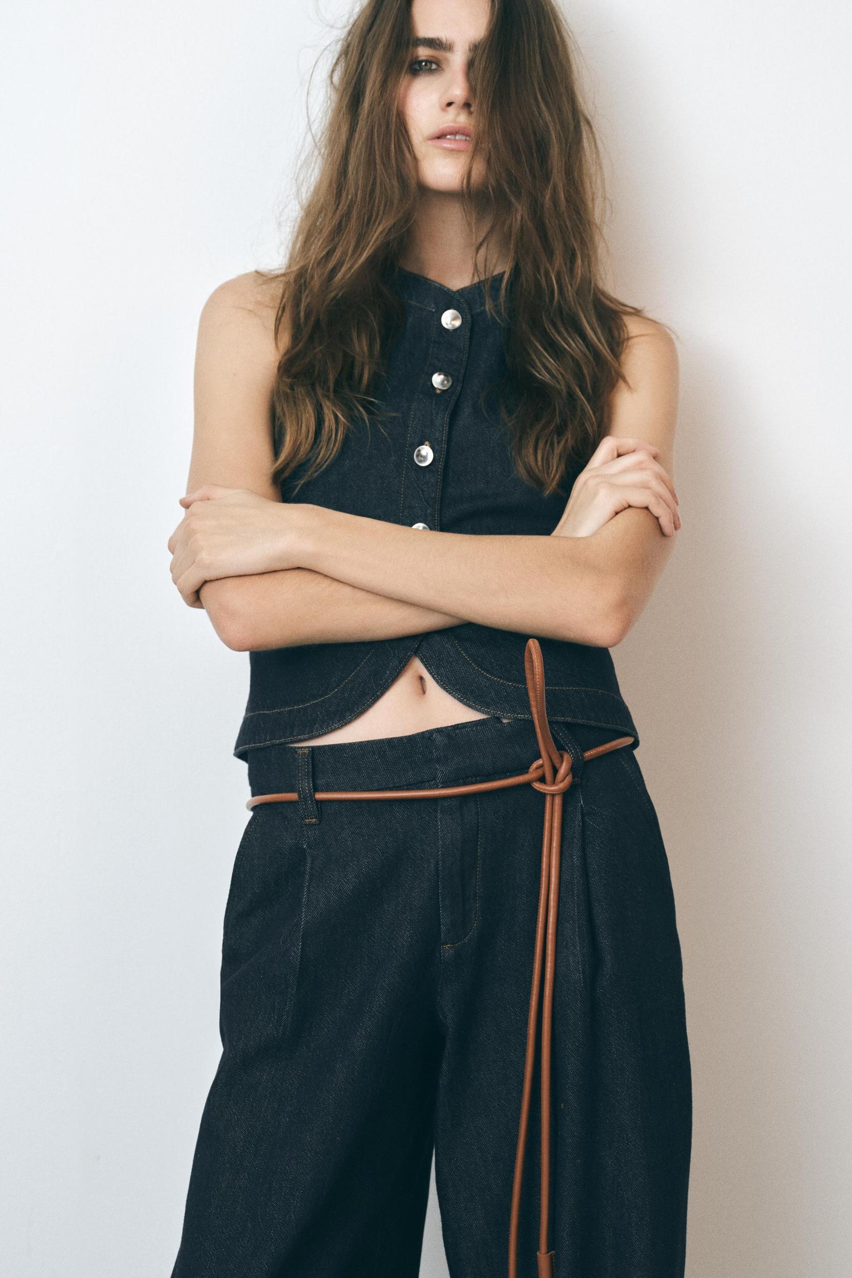 FITTED DENIM VEST Z1975 Product Image